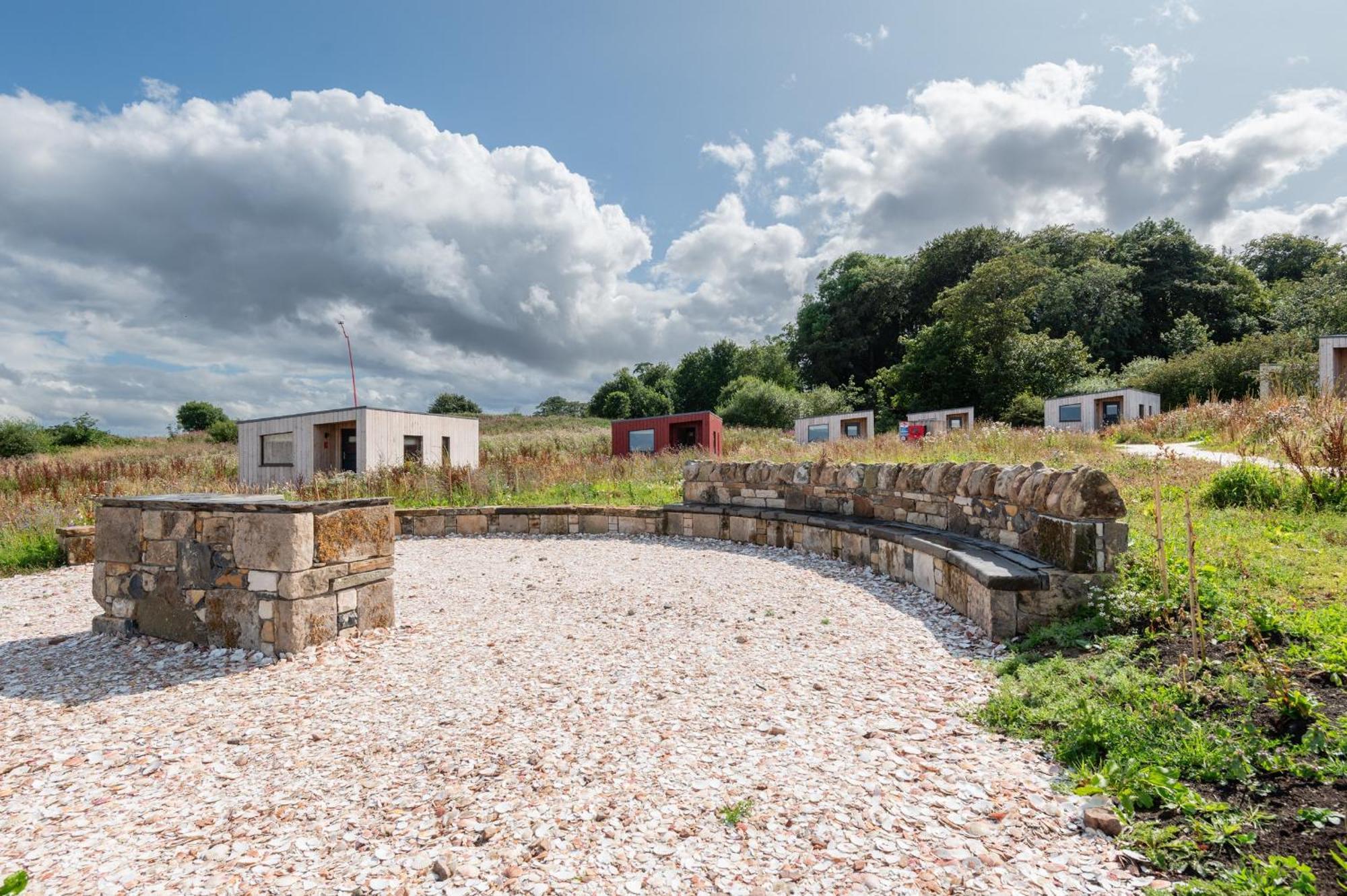 Rustic Cabins, Sea Views From Rewilded Farm With Highland Cows Сейнт Андрюс Екстериор снимка
