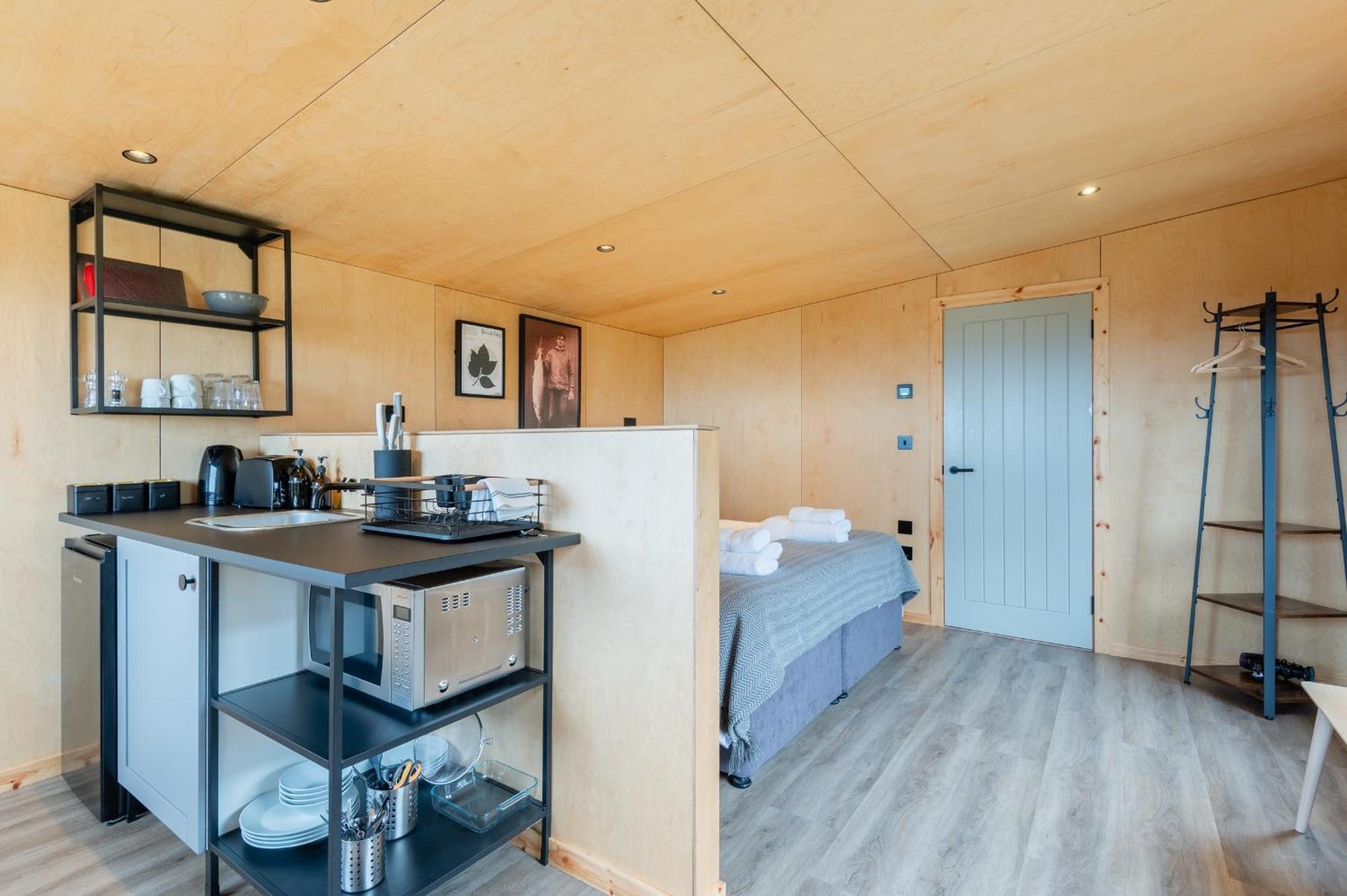 Rustic Cabins, Sea Views From Rewilded Farm With Highland Cows Сейнт Андрюс Екстериор снимка